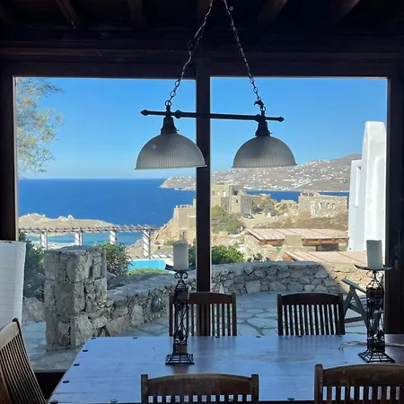 Luxurious Traditional *