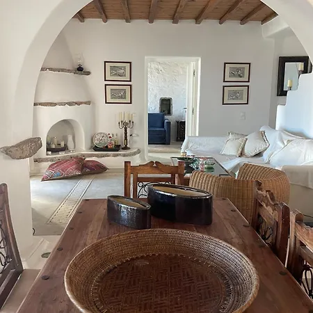 Luxurious Traditional *