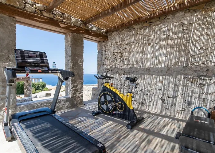 Luxurious Traditional