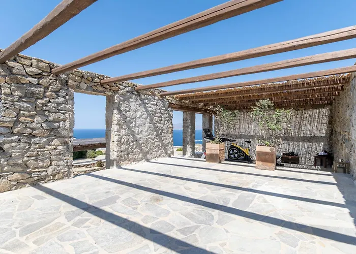 Luxurious Traditional Villa *