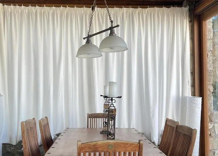 Luxurious Traditional